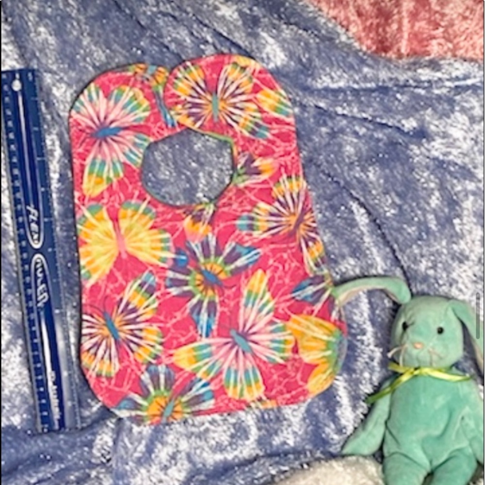 Handmade Reversible Bib - Picture 2 of 7